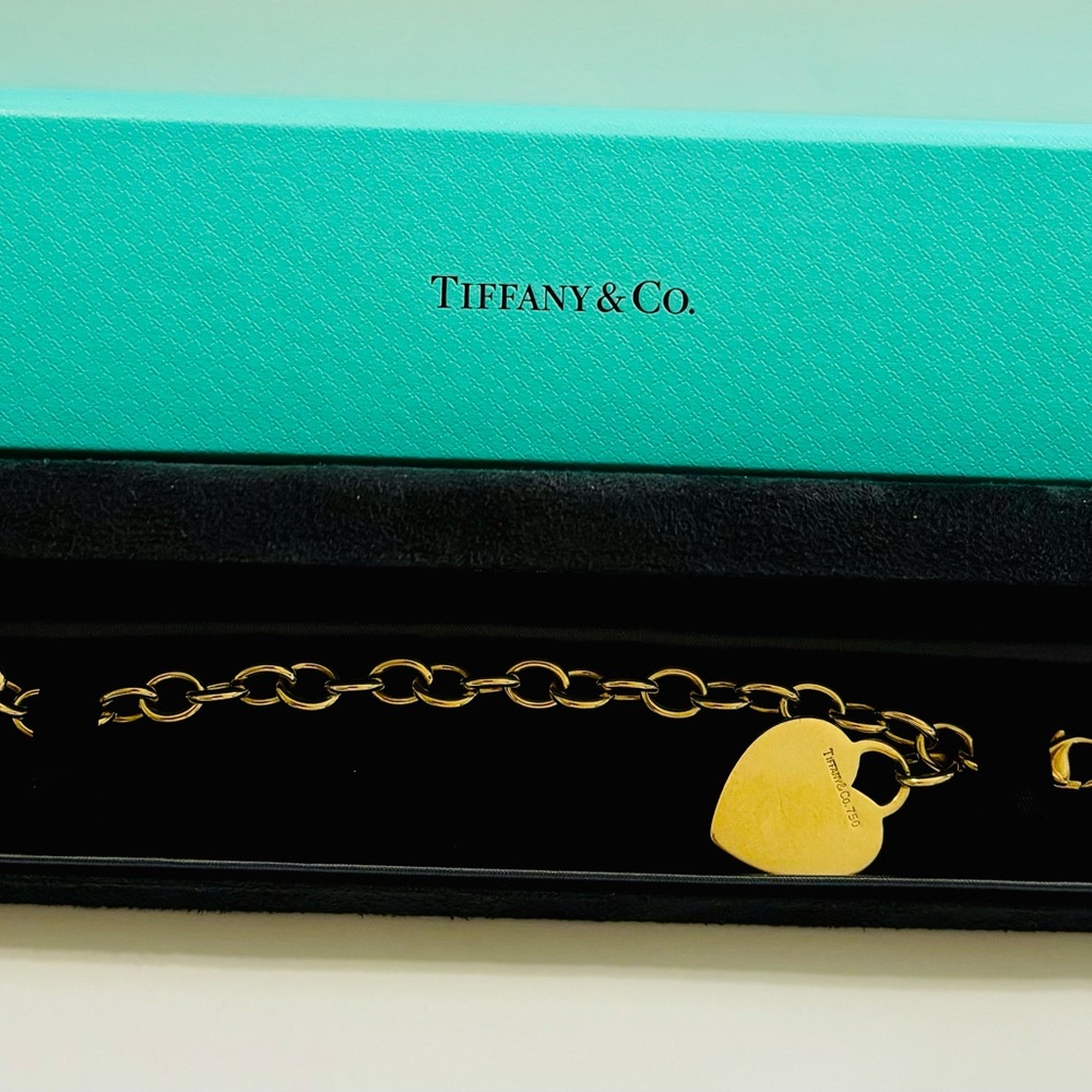 TIFFANY & CO SOLID 18K 18KT GOLD HEART TAG CHARM BRACELET WITH BOX RETAIL=$8100 - Picture 12 of 12